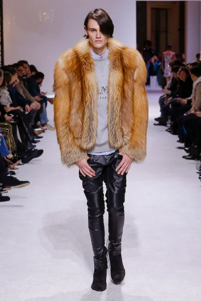 Look 38